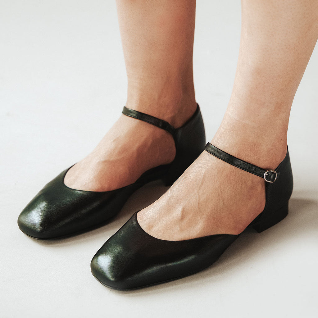 The Gallery Mary Jane Black