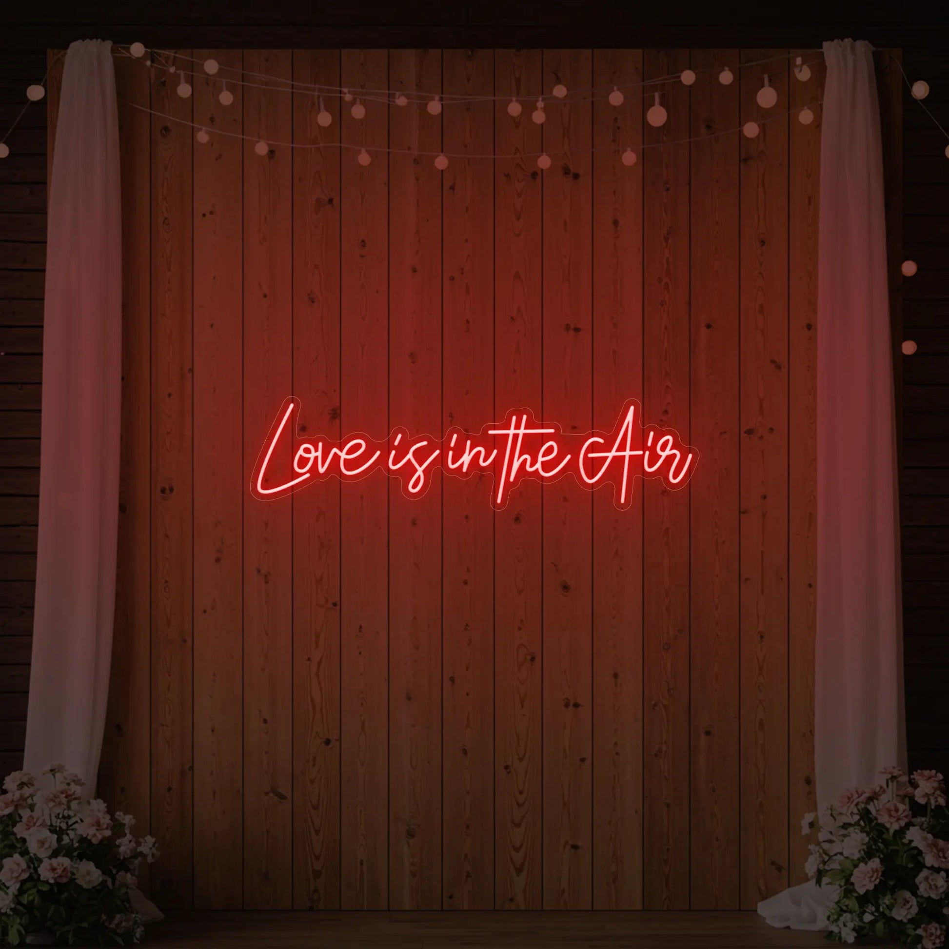 Enseigne lumineuse « L'amour est dans l'air »