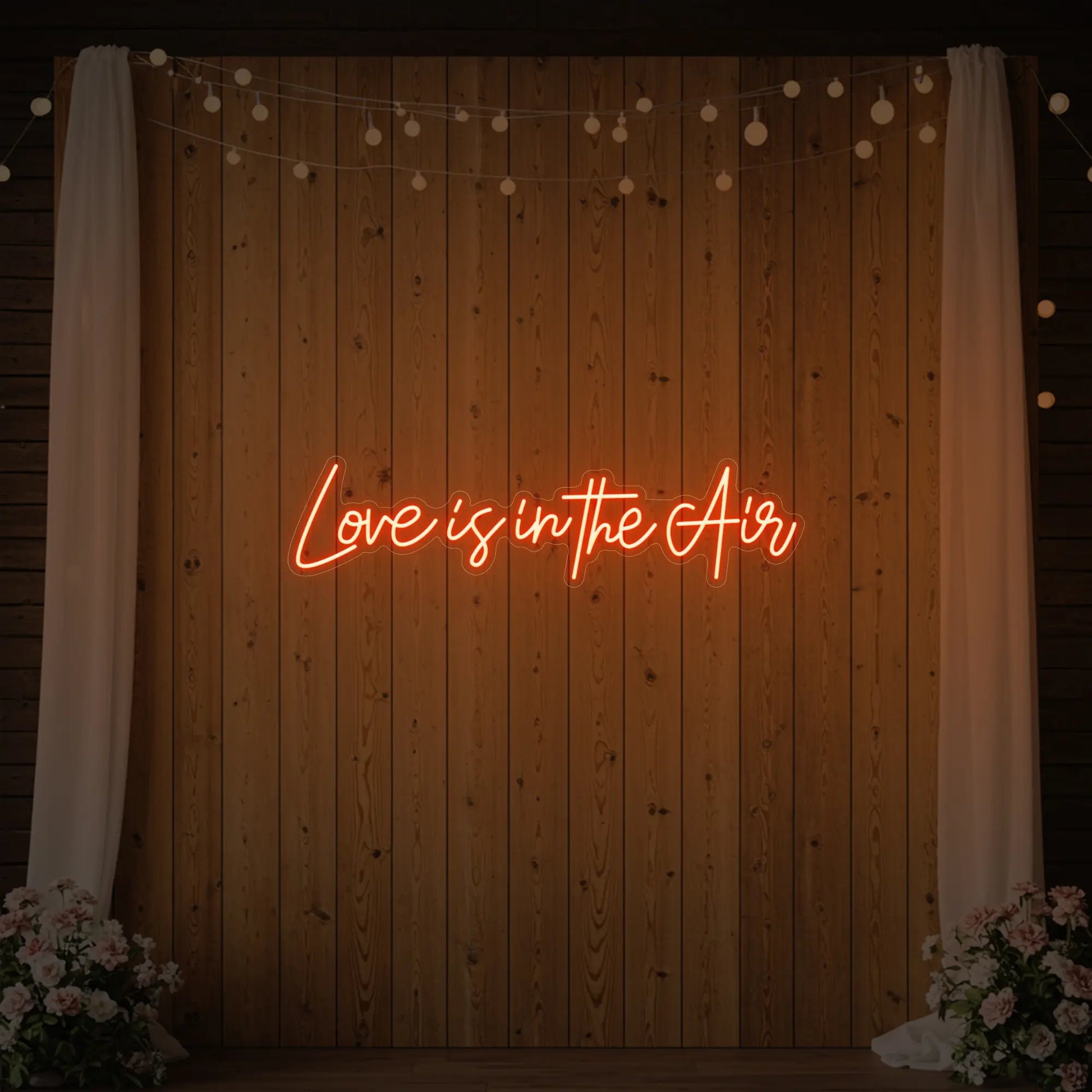 Enseigne lumineuse « L'amour est dans l'air »