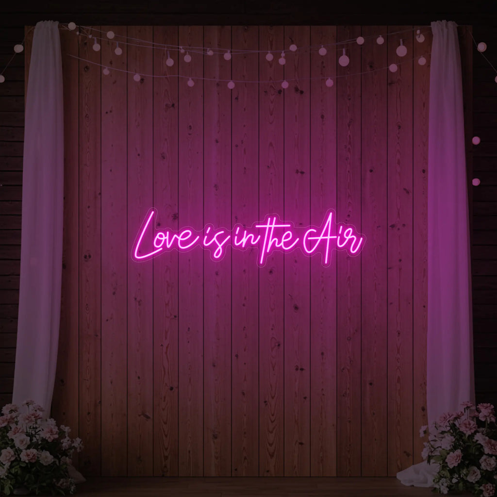 Enseigne lumineuse « L'amour est dans l'air »
