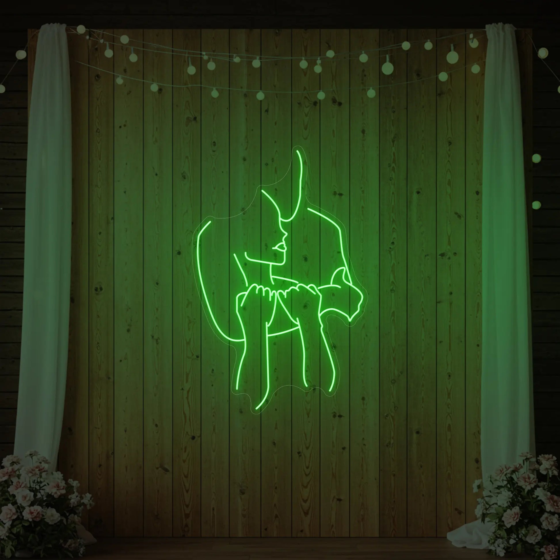 Enseigne lumineuse « Amoureux enlacés »