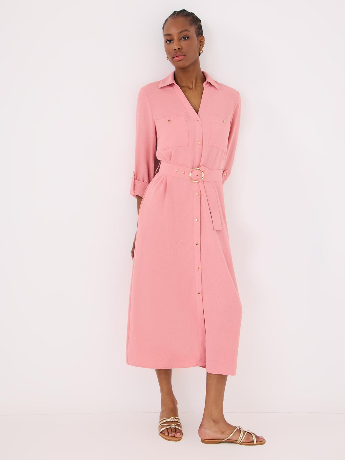 Robe chemise mi-longue à manches longues et ceinture
