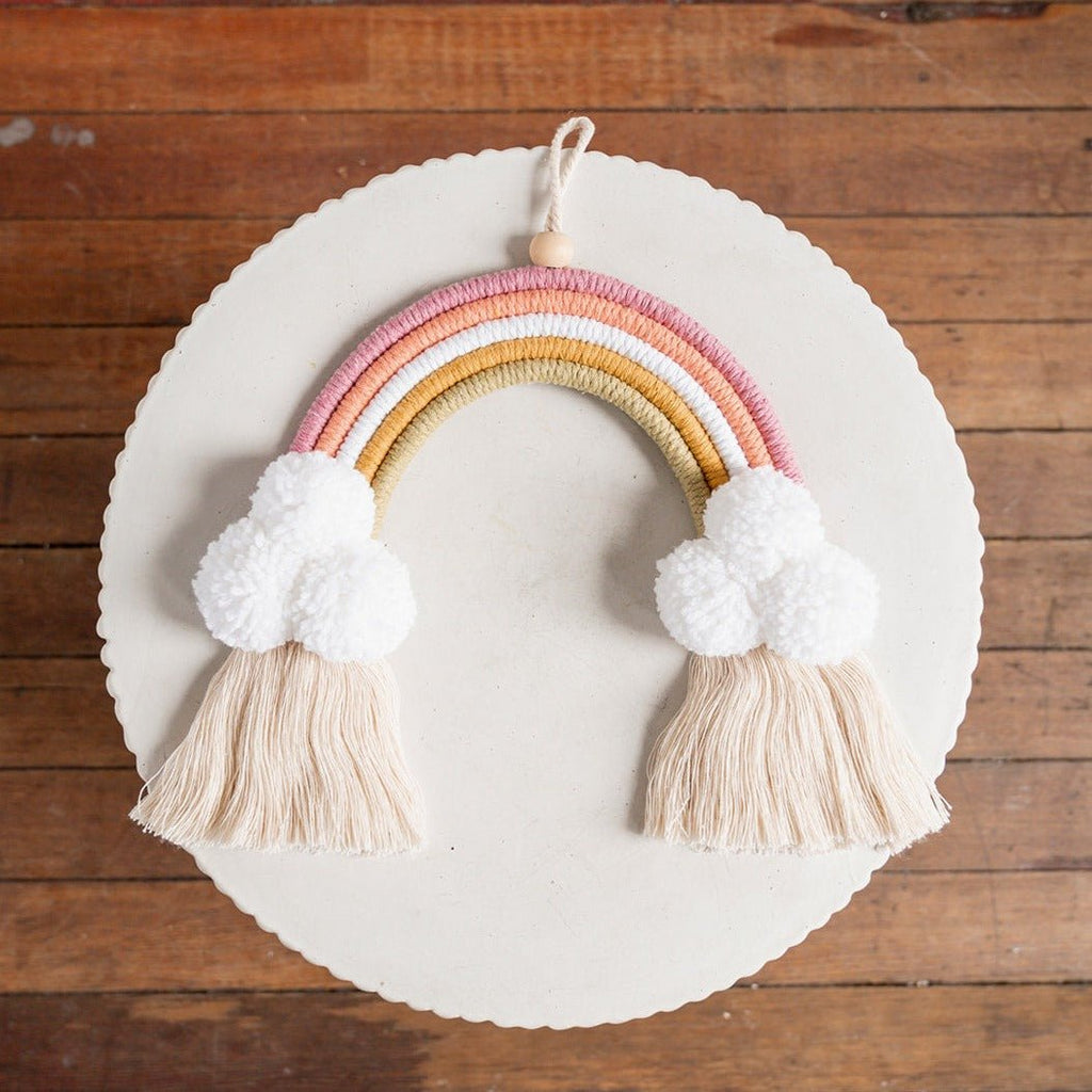 Arc-en-ciel en macramé