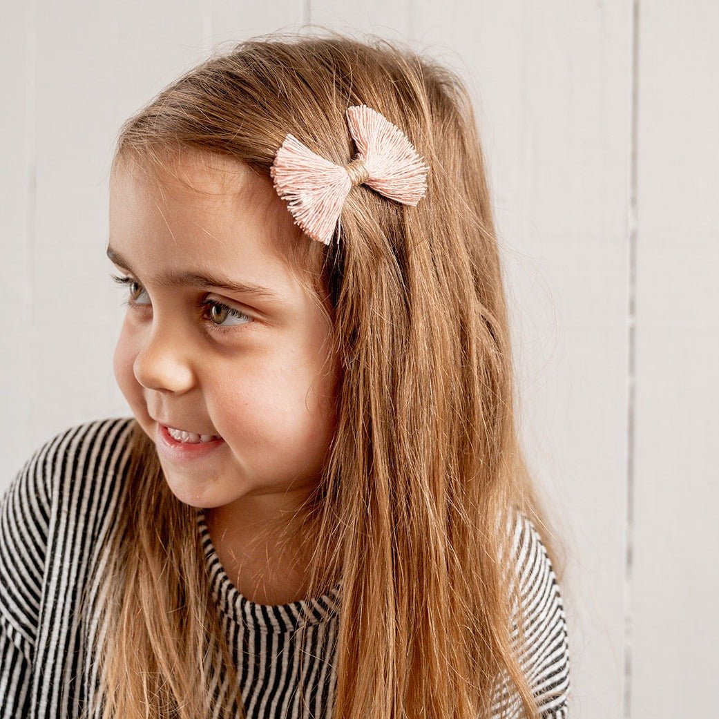 Macrame ruffle bow clip