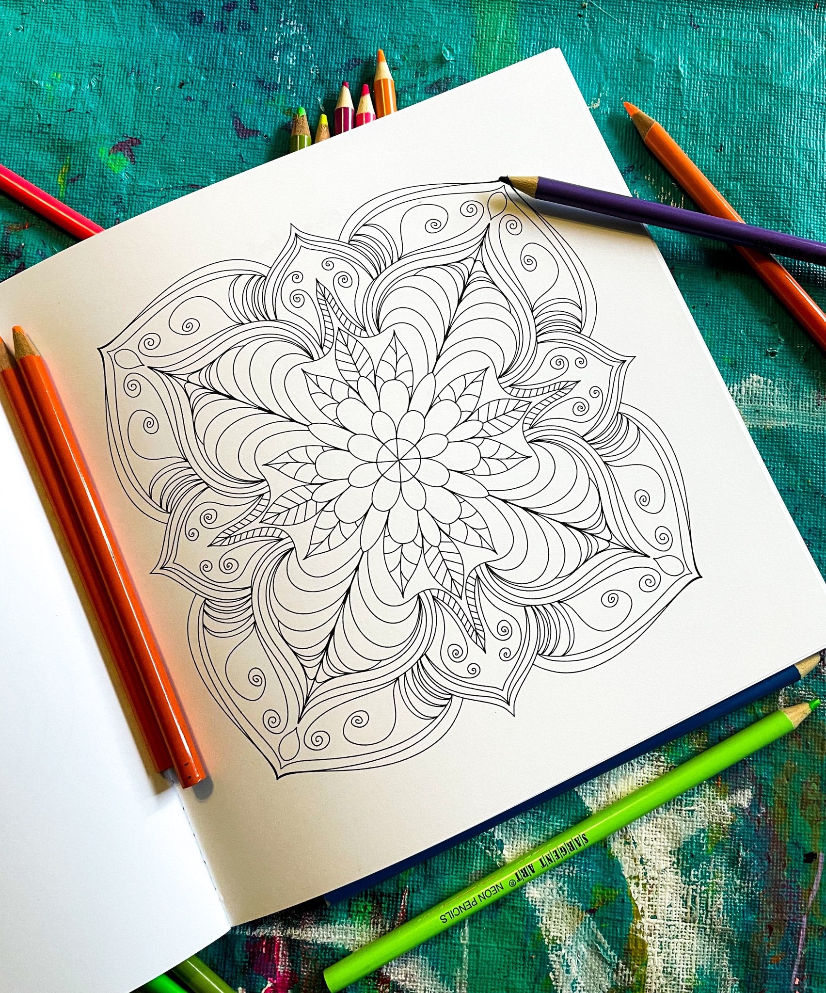 Mandalart: A Mandala Colouring Book By Willow Rivers & Mx Kowalski