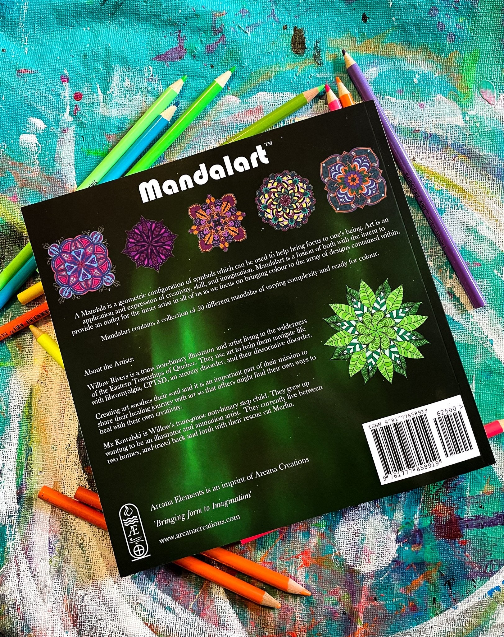 Mandalart: A Mandala Colouring Book By Willow Rivers & Mx Kowalski