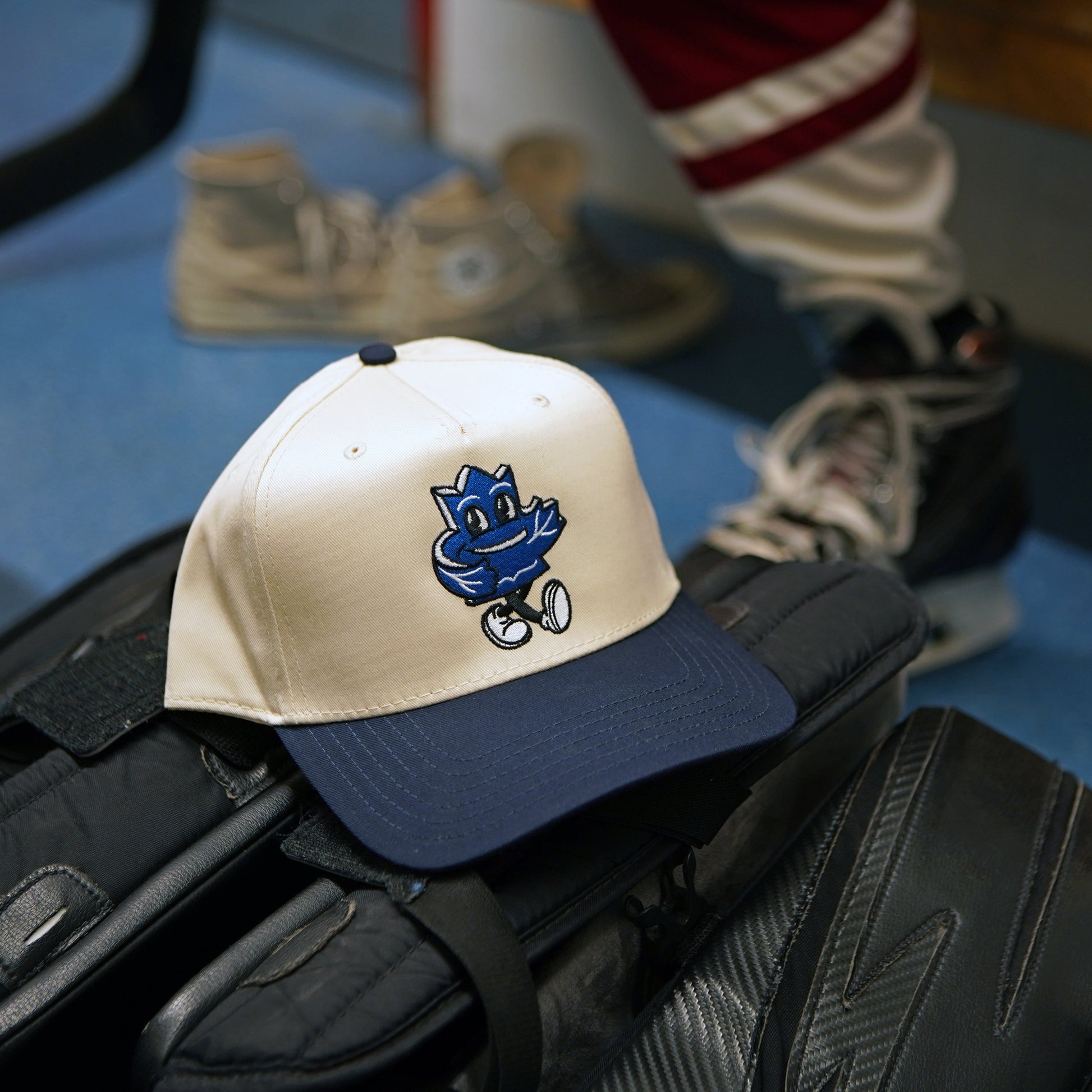 Maple Leaf Two-Tone Hat