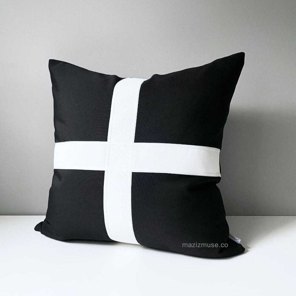Housse de coussin d'extérieur Sunbrella®, motif drapeau des Cornouailles noir et blanc