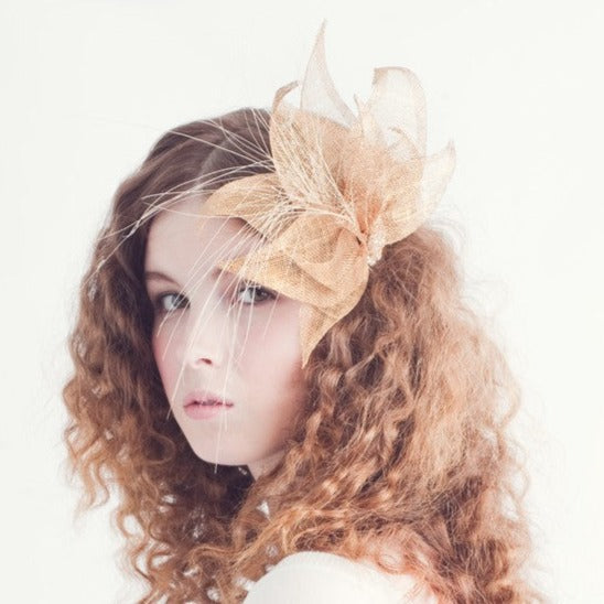 LADY KARAT Large Sinamay and Feather Bridal Fascinator