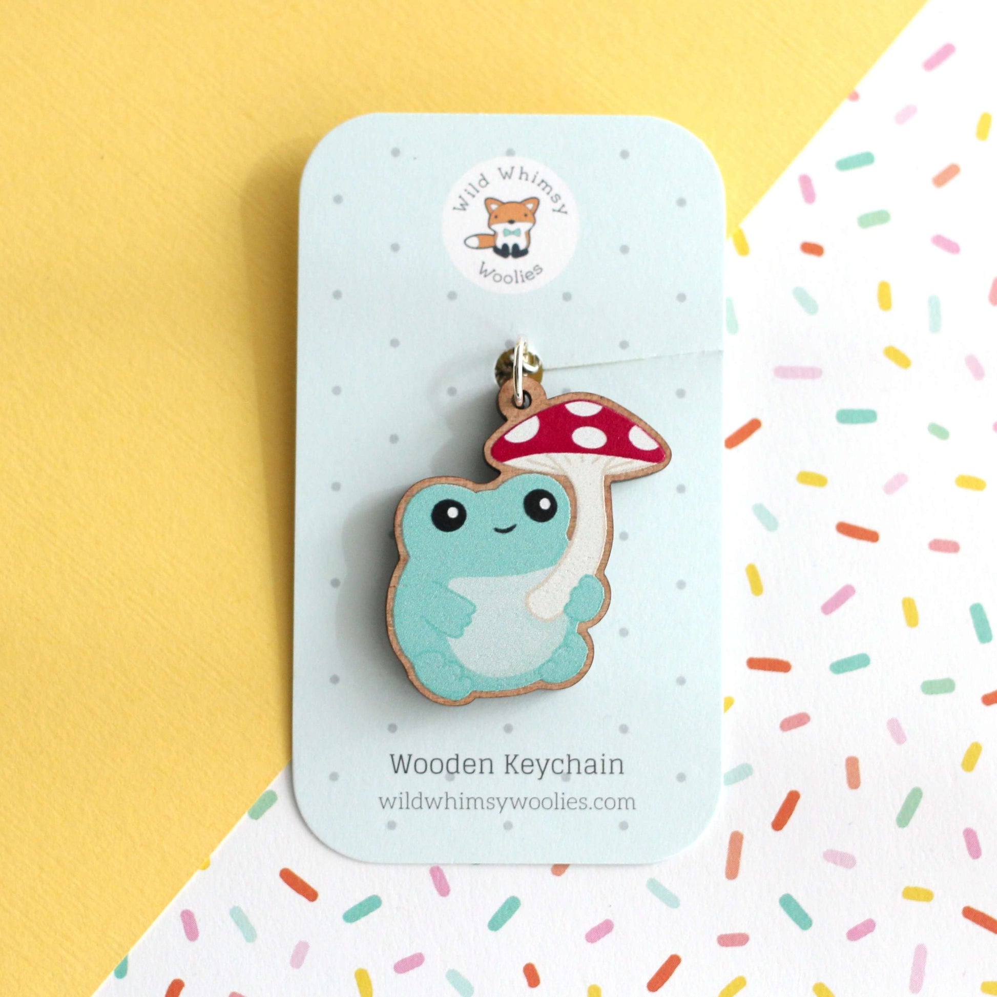 Porte-clés en bois grenouille champignon – Charm en bois mignon – Accessoires grenouille – Cottagecore