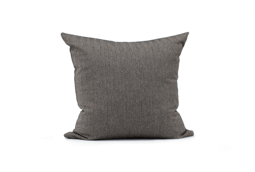 Housse de coussin à chevrons noirs