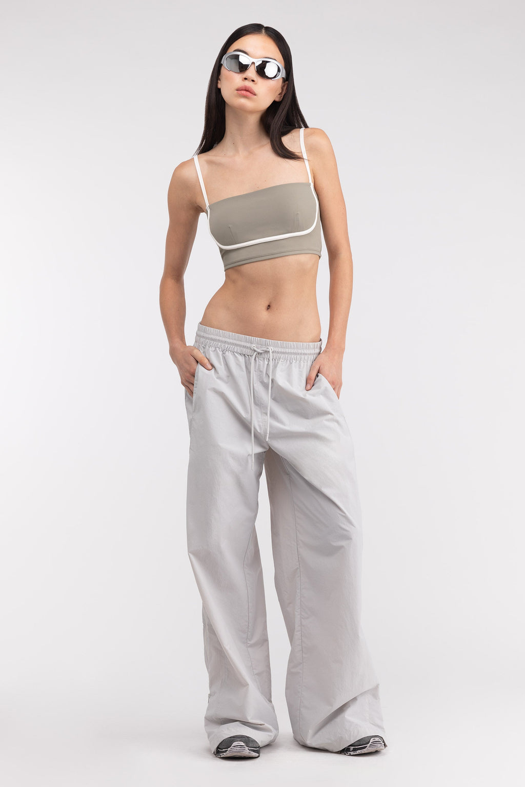 HAUT DE BIKINI À DÉTAILS CONTRASTÉS