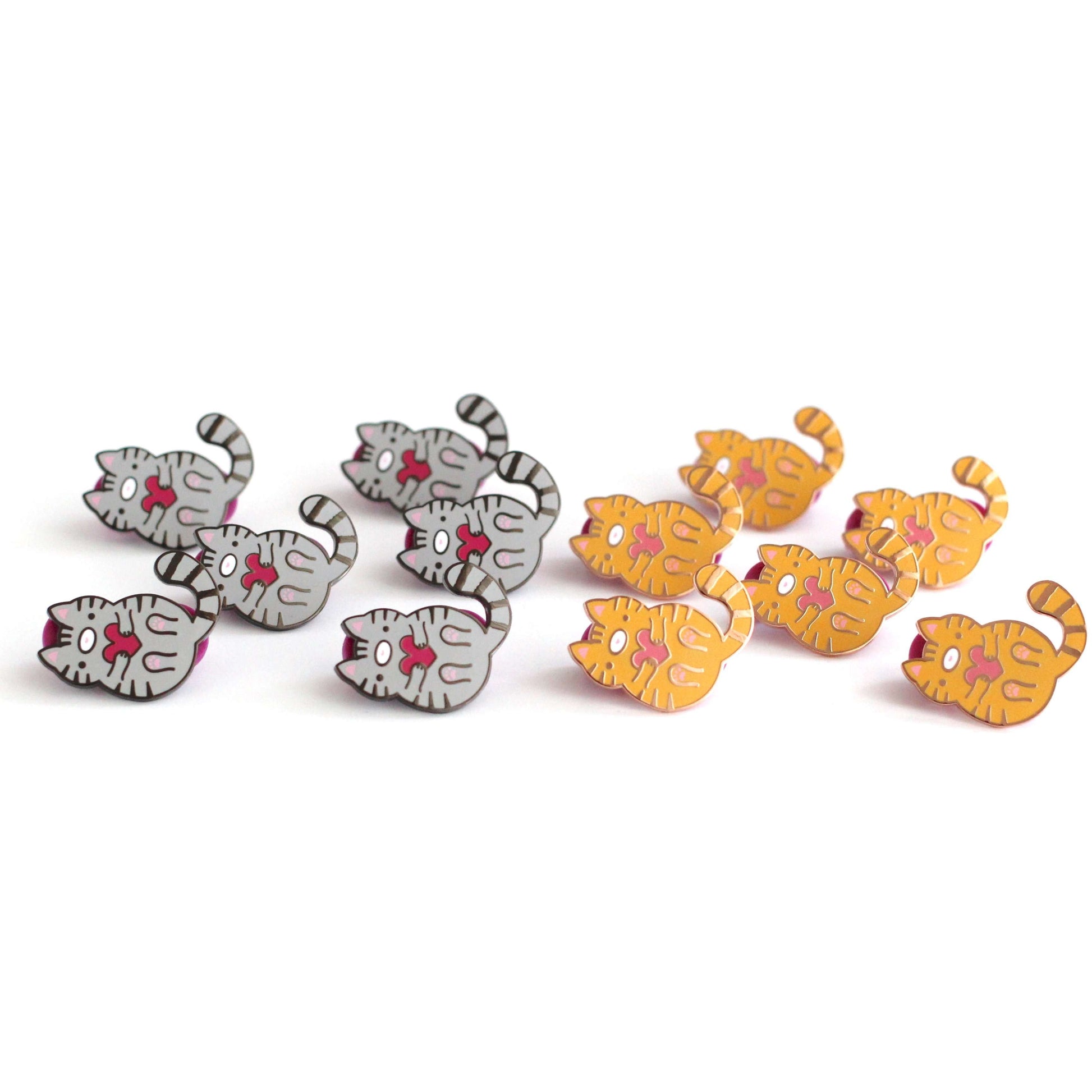 Lot de 2 épingles en émail représentant un chat tigré orange et un chat tigré gris – Épingles à revers pour chat