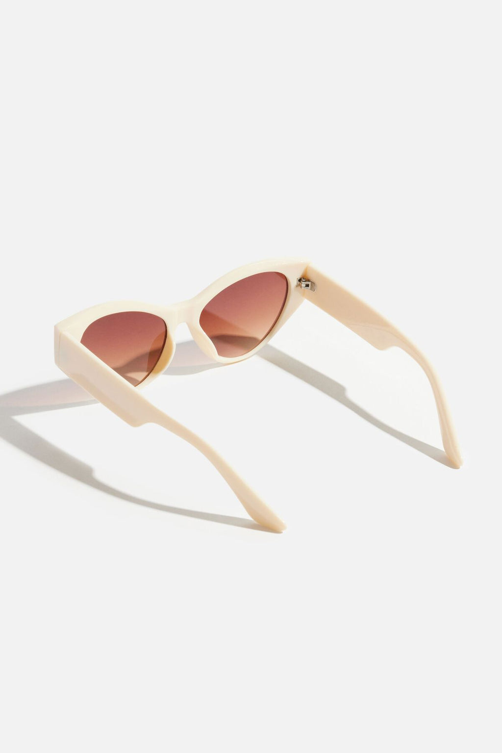 Classic Wide Arm Cat-Eye Sunglasses