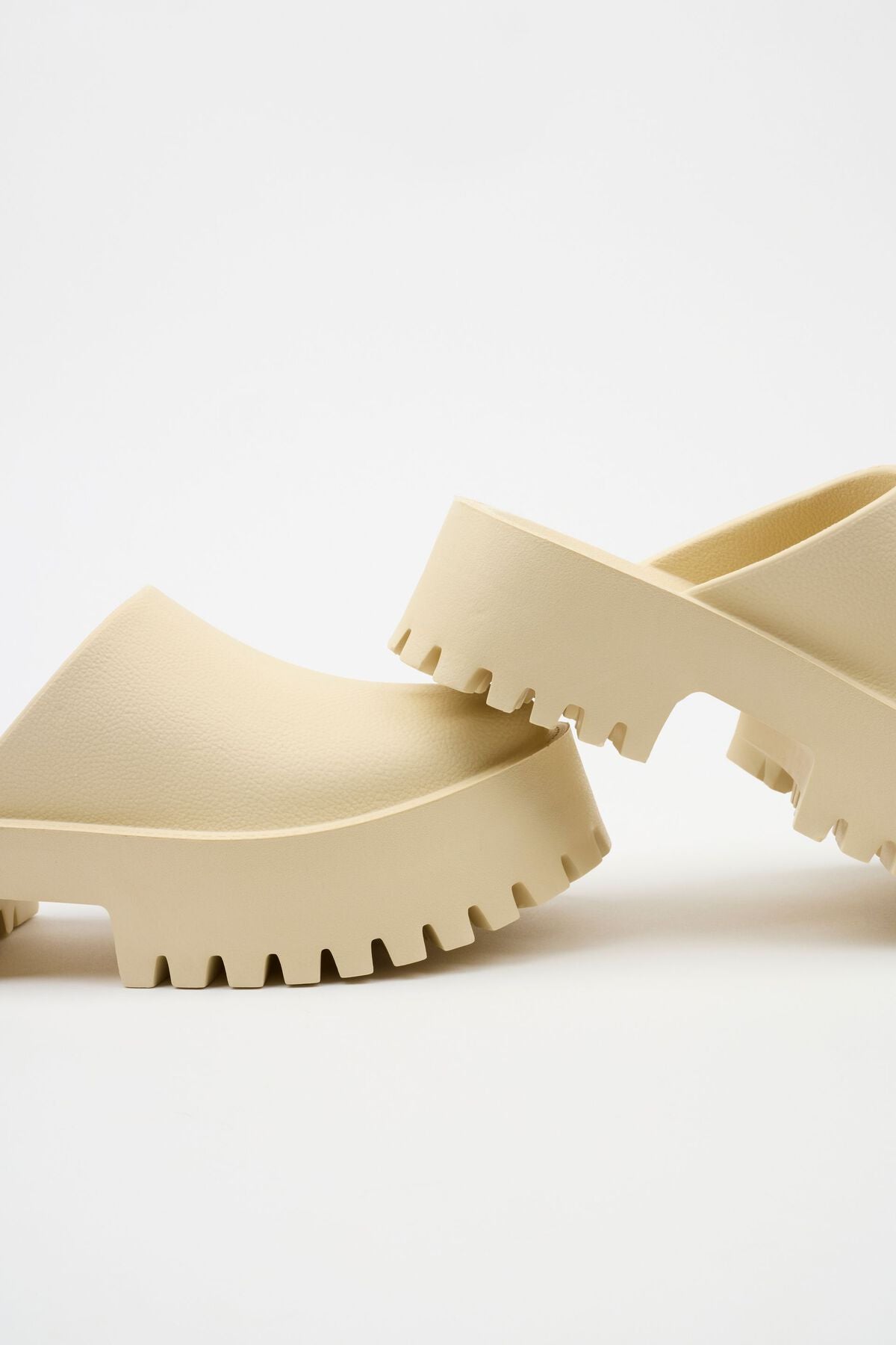 JEFFREY CAMPBELL Clogge