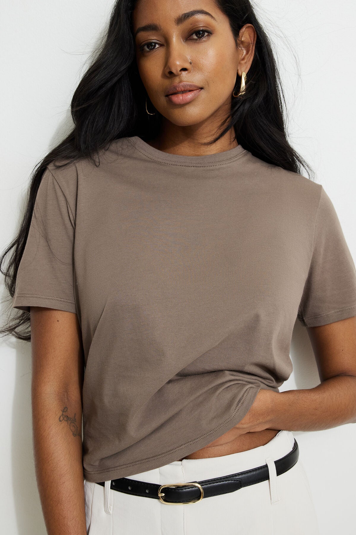 T-shirt ras du cou en coton facile à porter