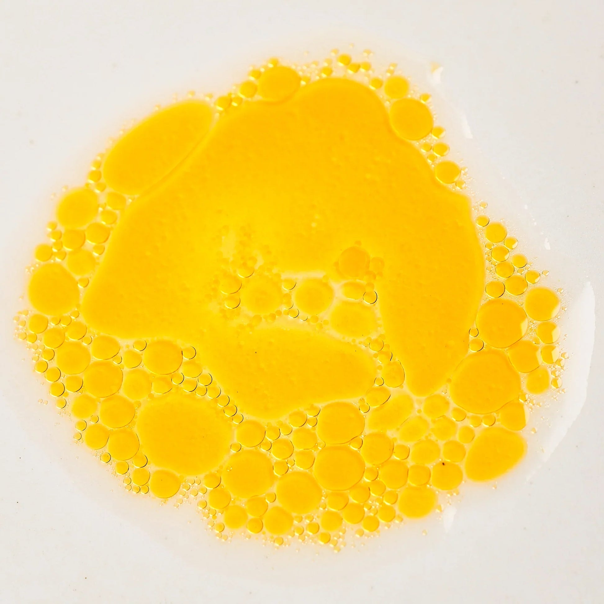 restorative body oil : essence