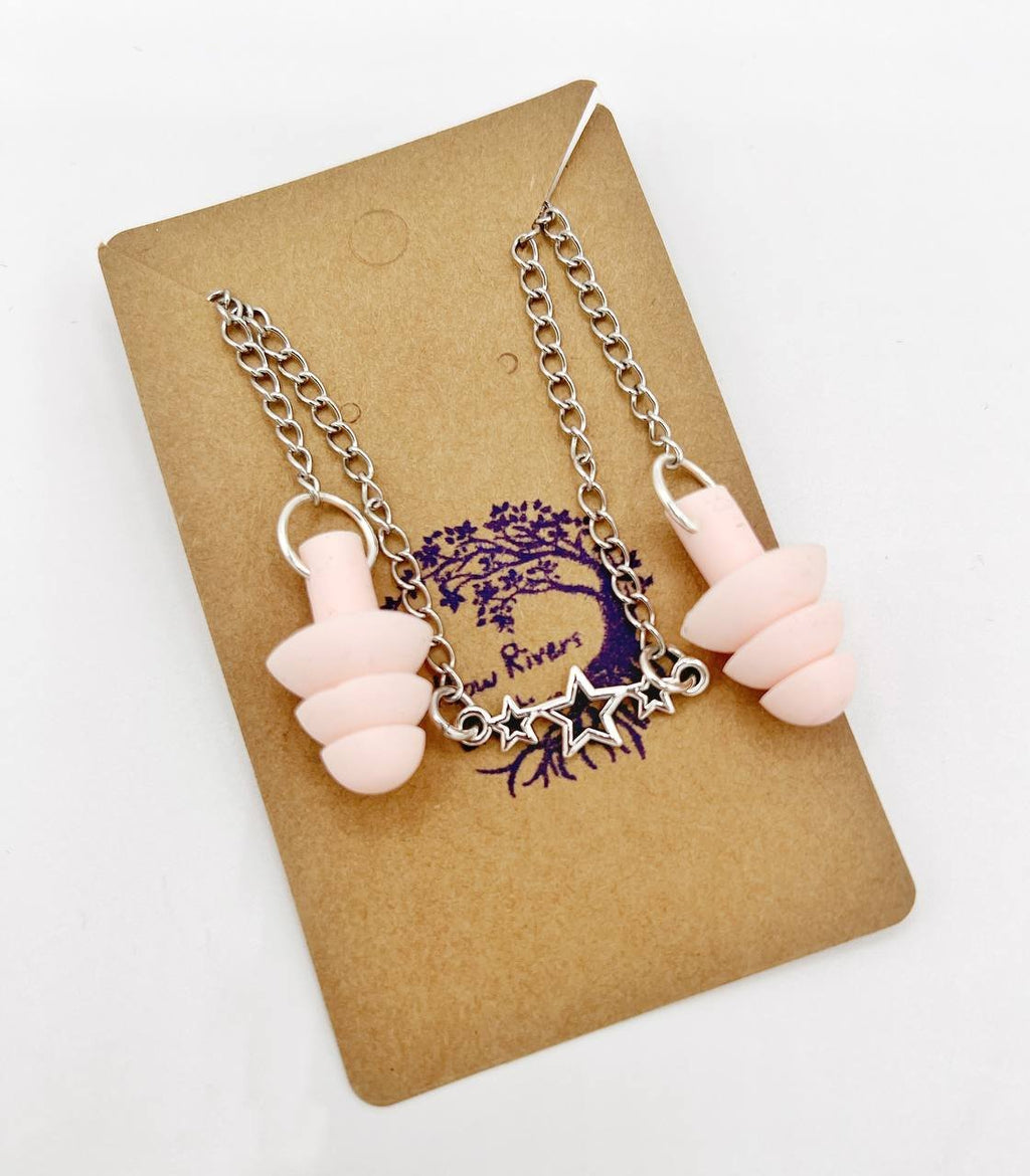 Collier minimaliste avec bouchons d'oreilles étoiles