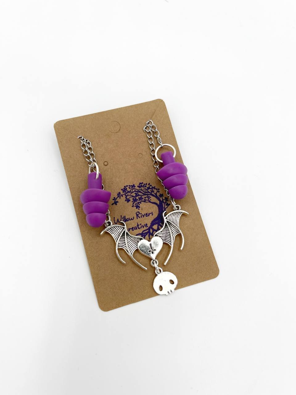 Collier avec bouchons d'oreilles gothiques en forme d'ailes de chauve-souris et de crâne mignon