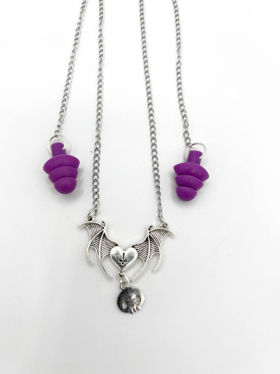 Collier avec bouchons d'oreilles gothiques en forme d'ailes de chauve-souris et de crâne mignon