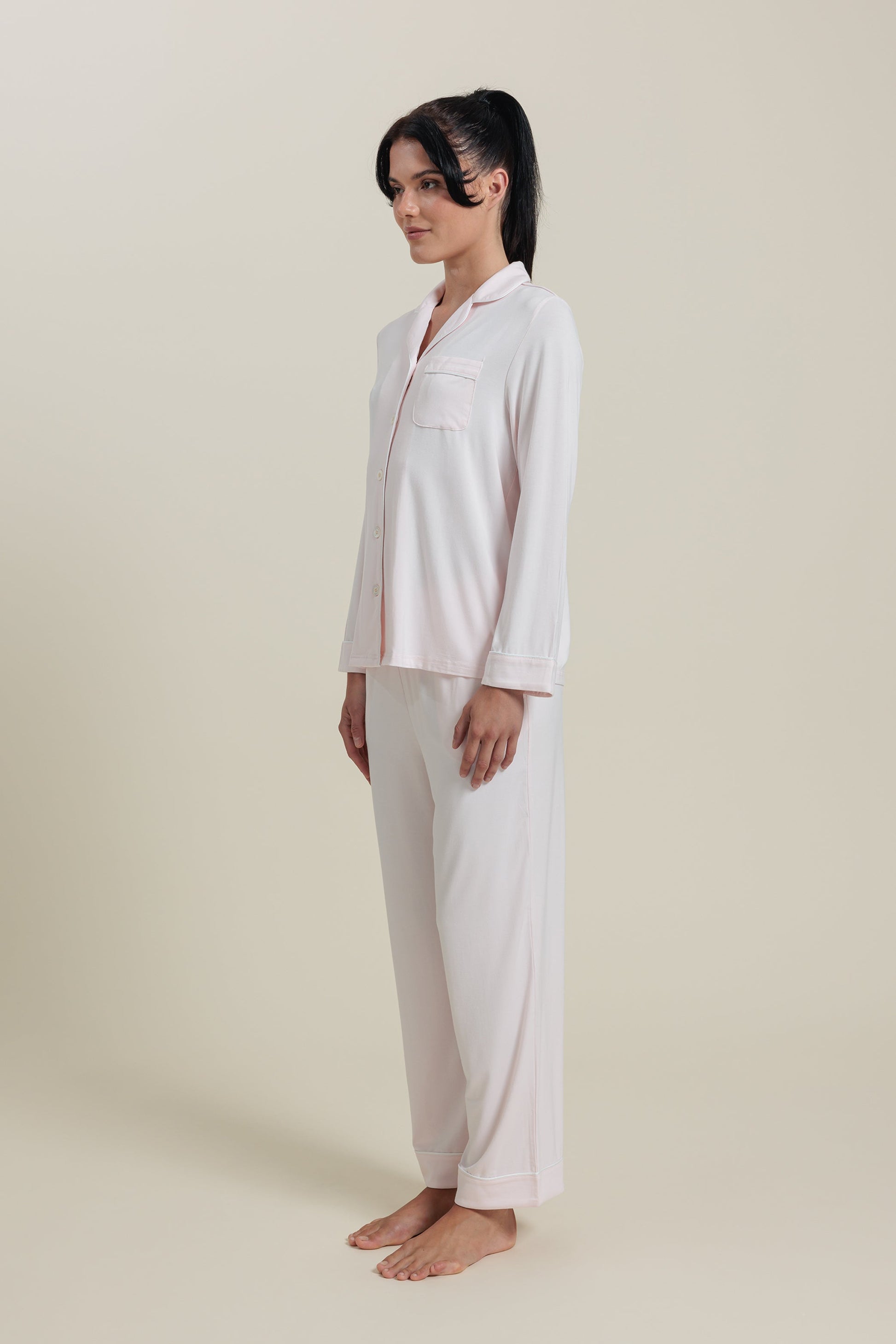 Ensemble de pyjama<br> Ensemble pyjama court à boutons en bambou