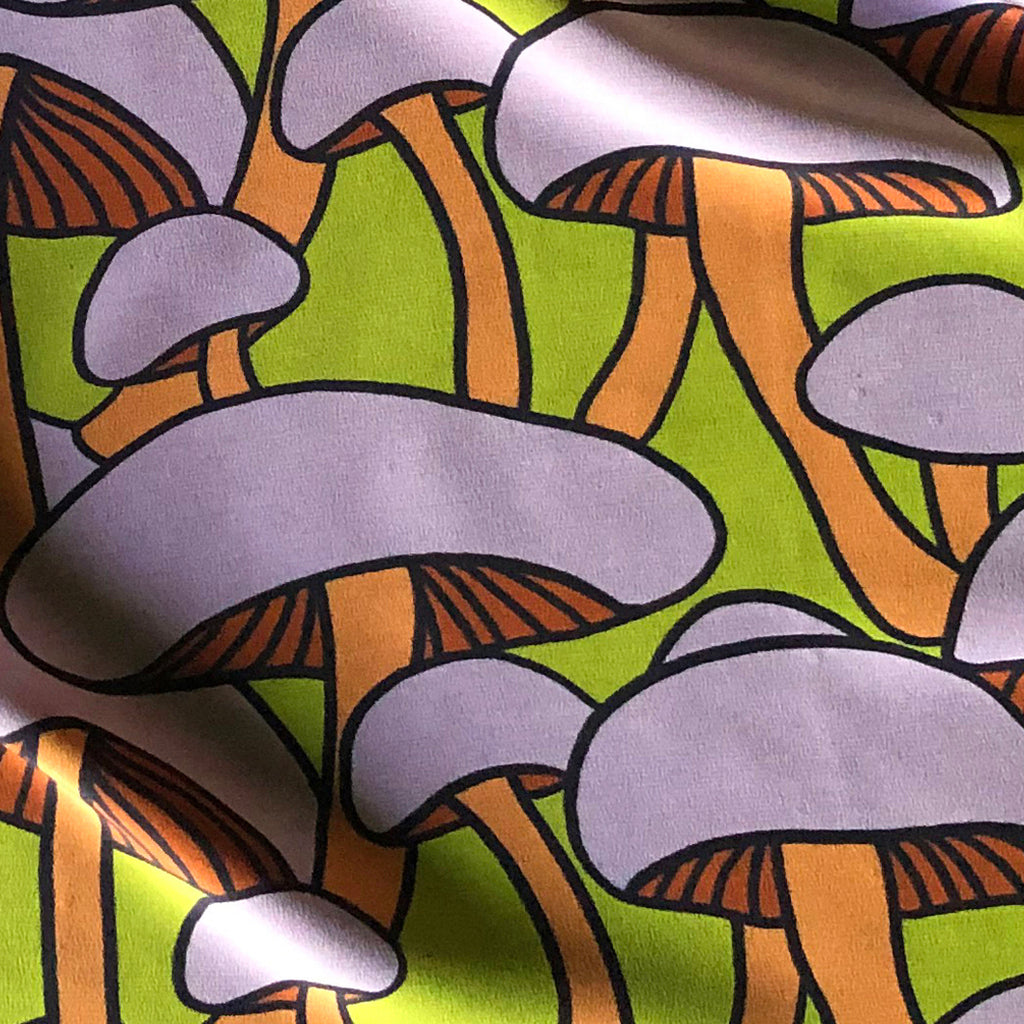 foulard en soie de jardin de champignons à tête violette