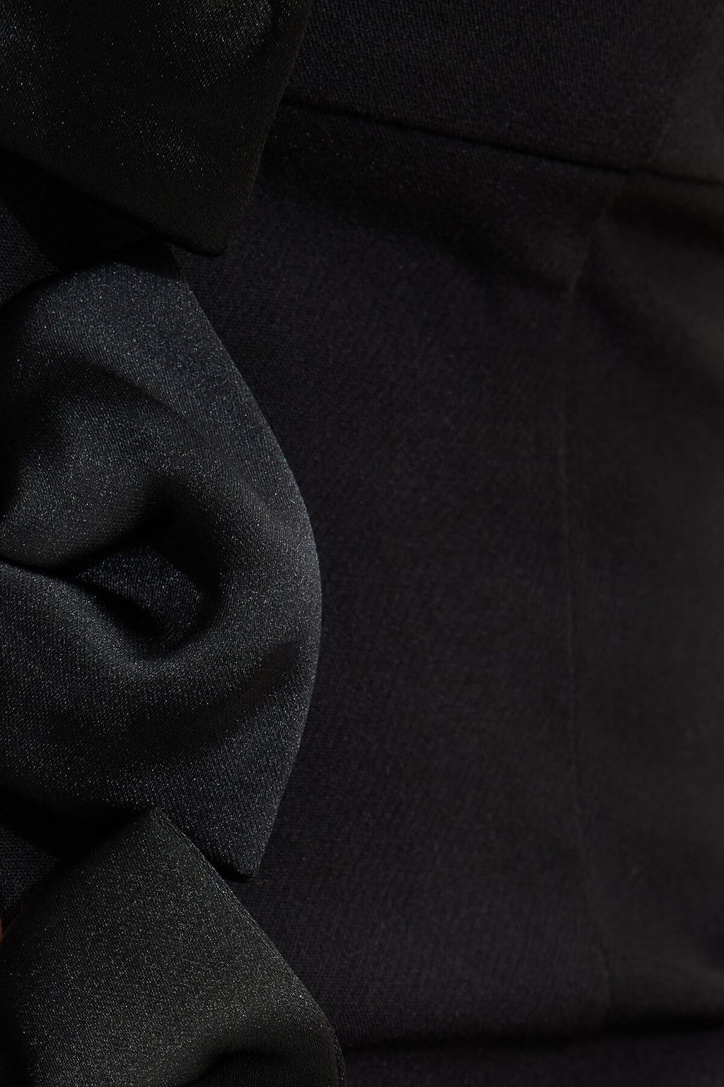 Haut licou avec nœud