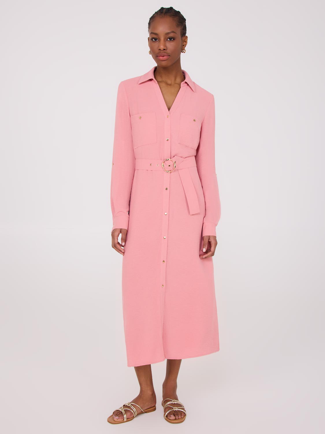 Robe chemise mi-longue à manches longues et ceinture