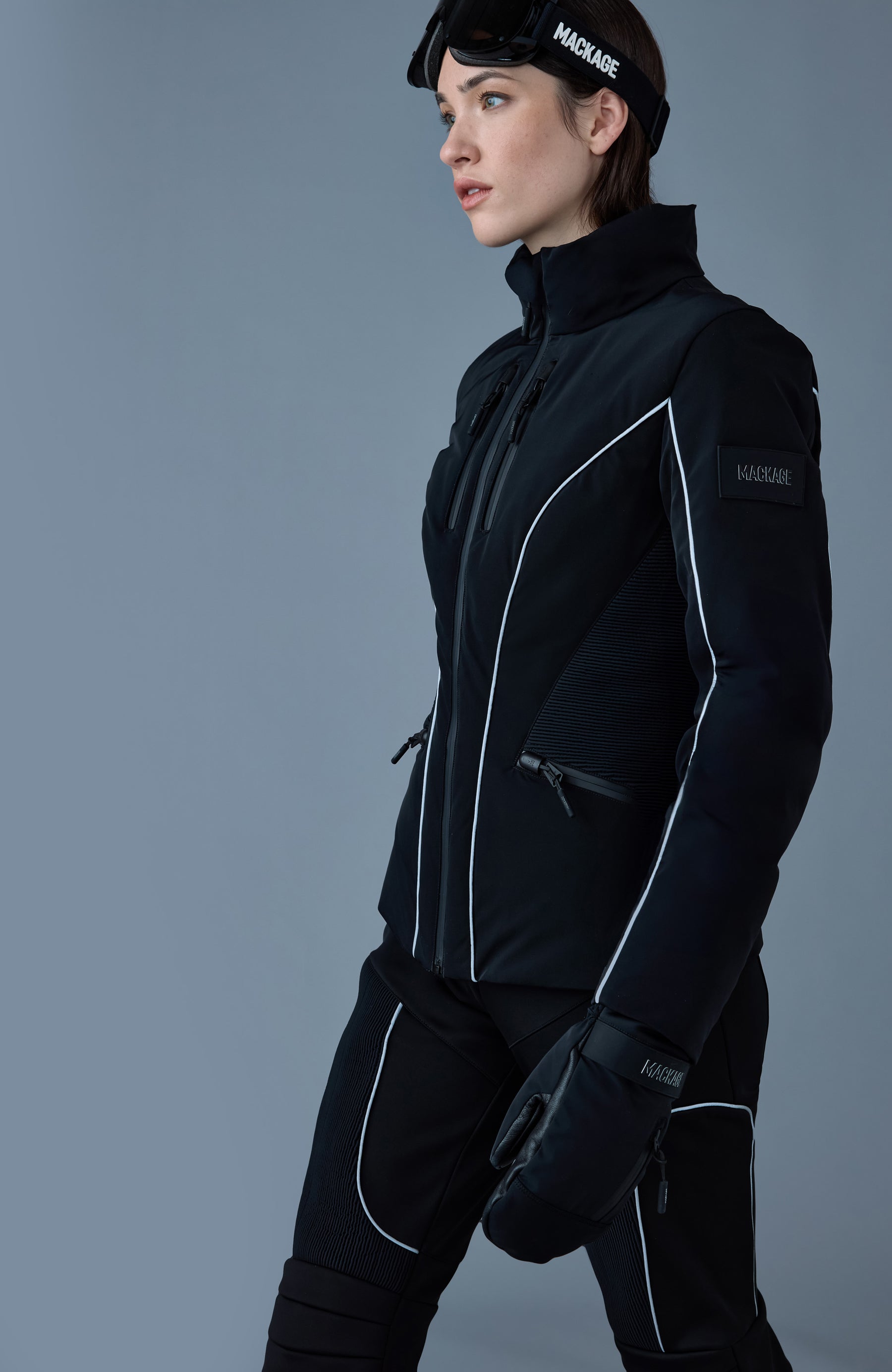 Veste de ski technique détaillée à smocks SANDRA