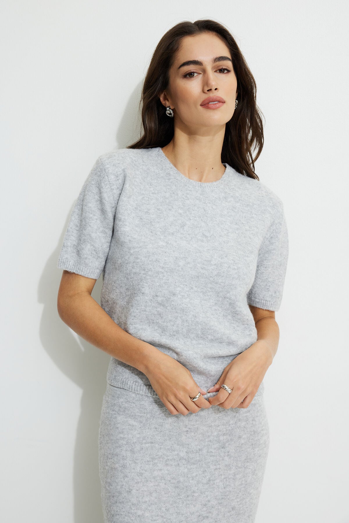 Pull à manches courtes coupe carrée