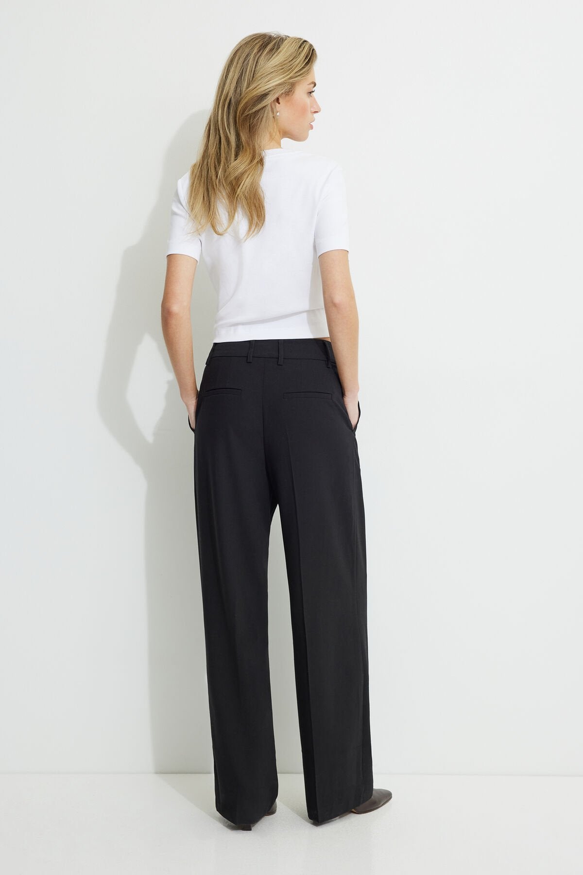 Pantalon droit plissé Sofia