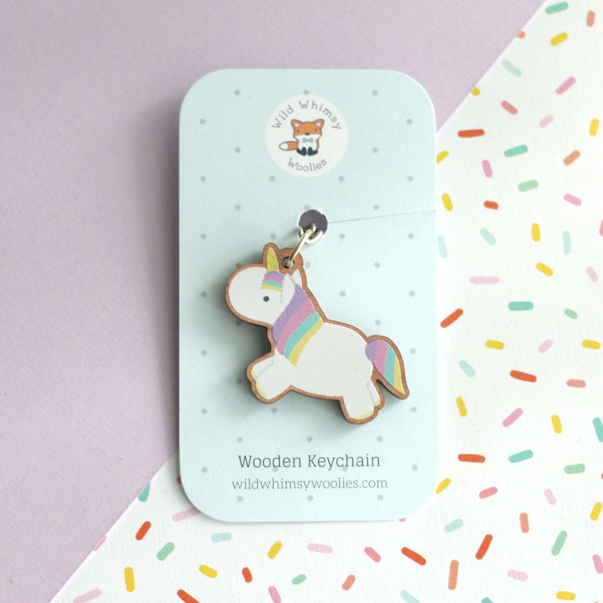 Porte-clés en bois licorne arc-en-ciel - Cadeau pour amoureux des licornes - Breloque pour sac à dos