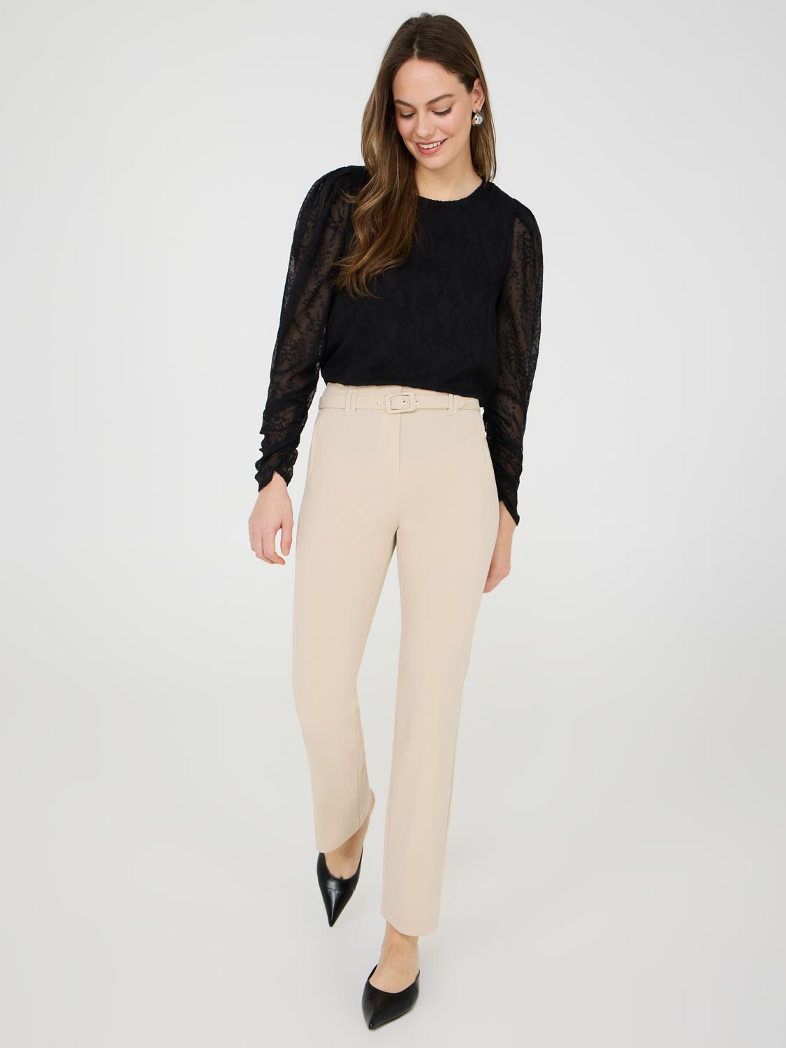 Pantalon en crêpe ceinturé
