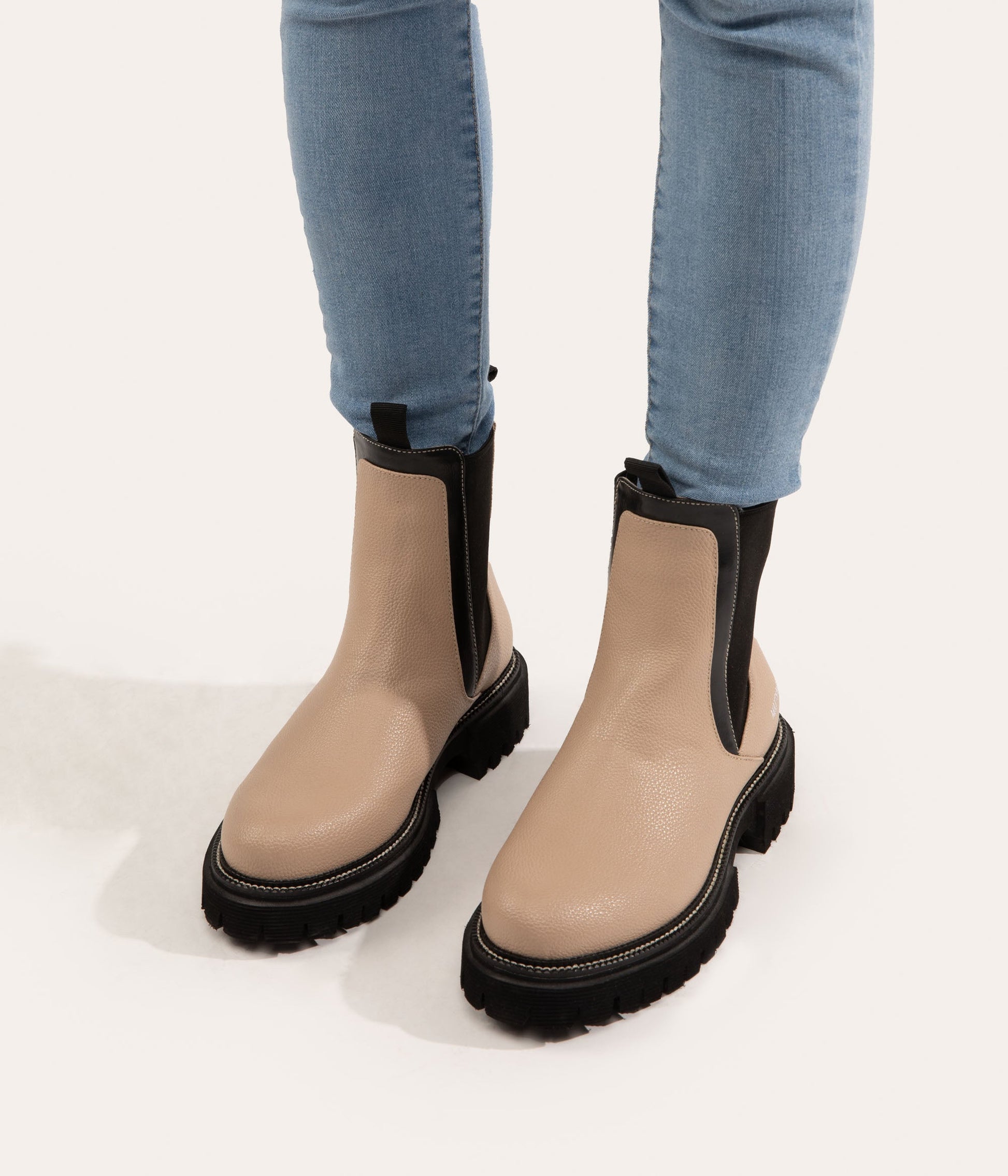 ZUKE Women's Vegan Chelsea Boots