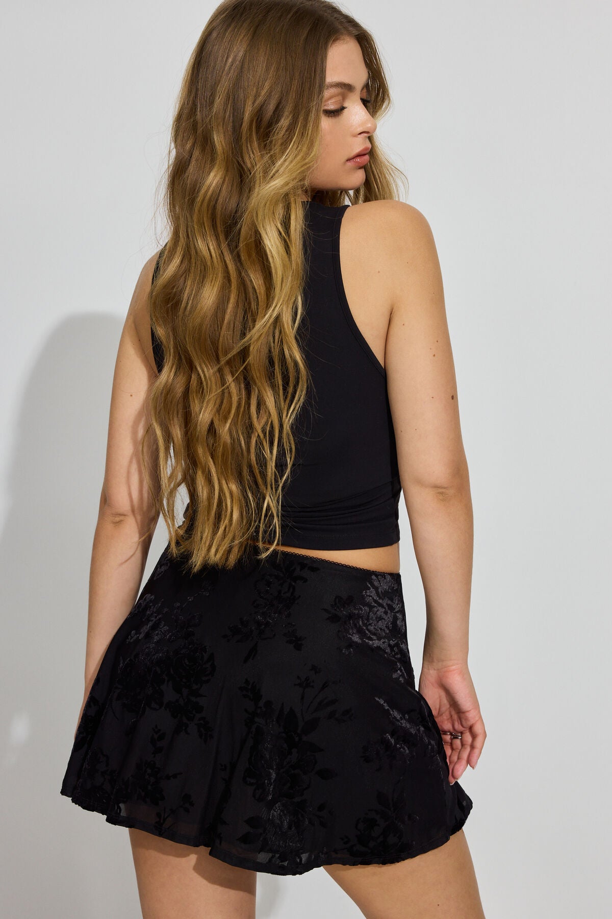 Jupe-short fluide en velours dévoré