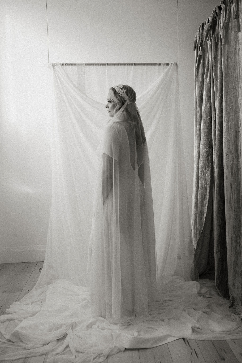 Voile Juliette en dentelle vintage perlée JONI