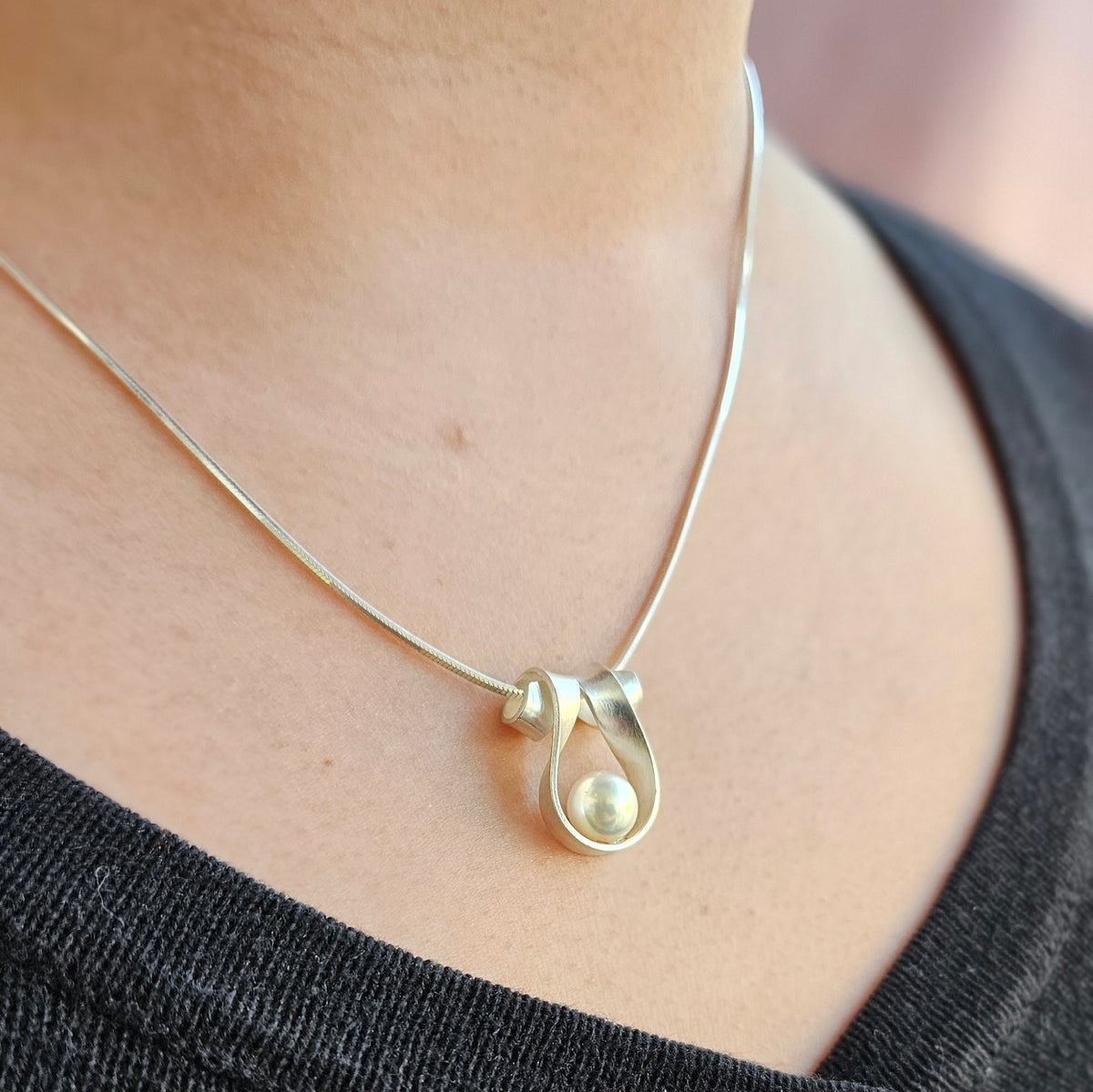 Ribbon Pendant with Freshwater Pearl - Small