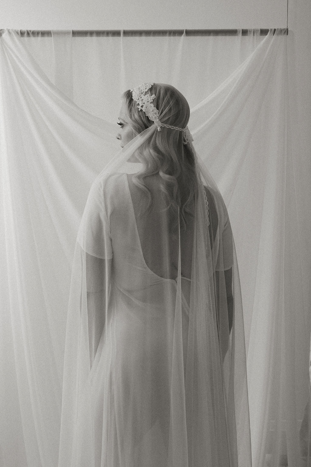 Voile Juliette en dentelle vintage perlée JONI