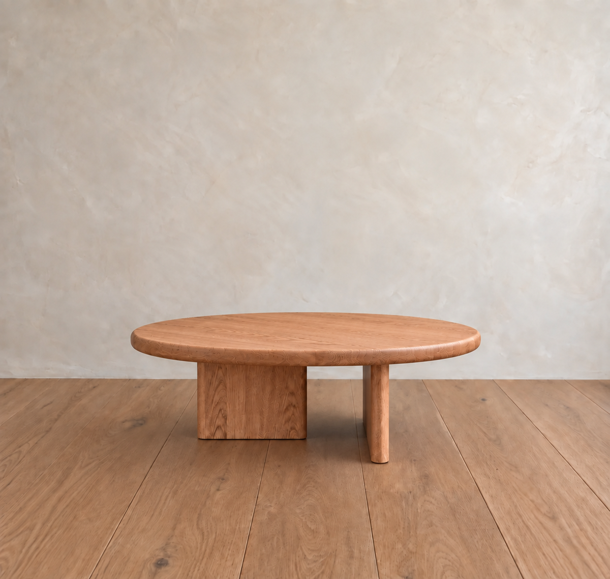 Round coffee table in red oak