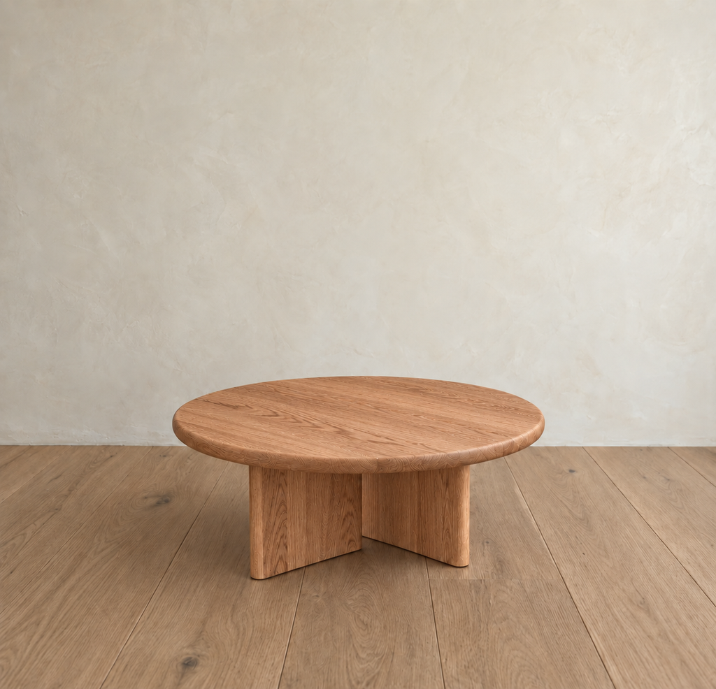 Round coffee table in red oak