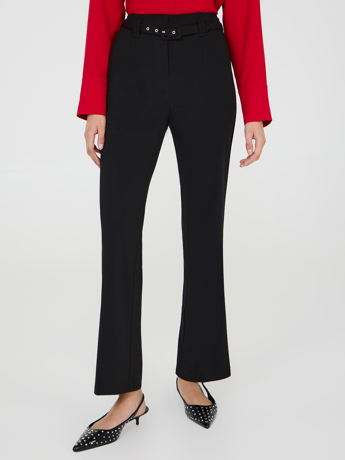 Pantalon en crêpe ceinturé