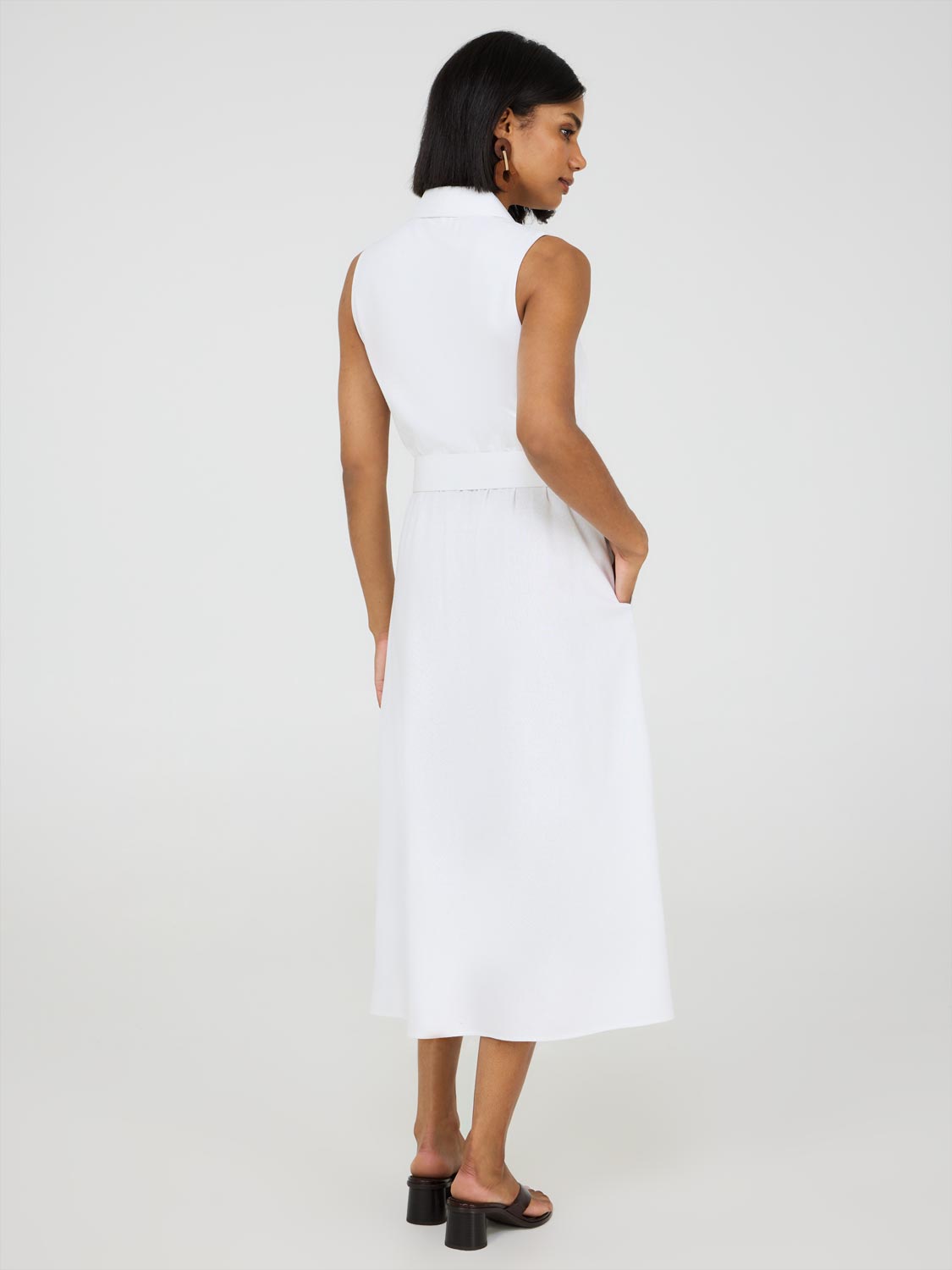 Robe chemise mi-longue sans manches en lin