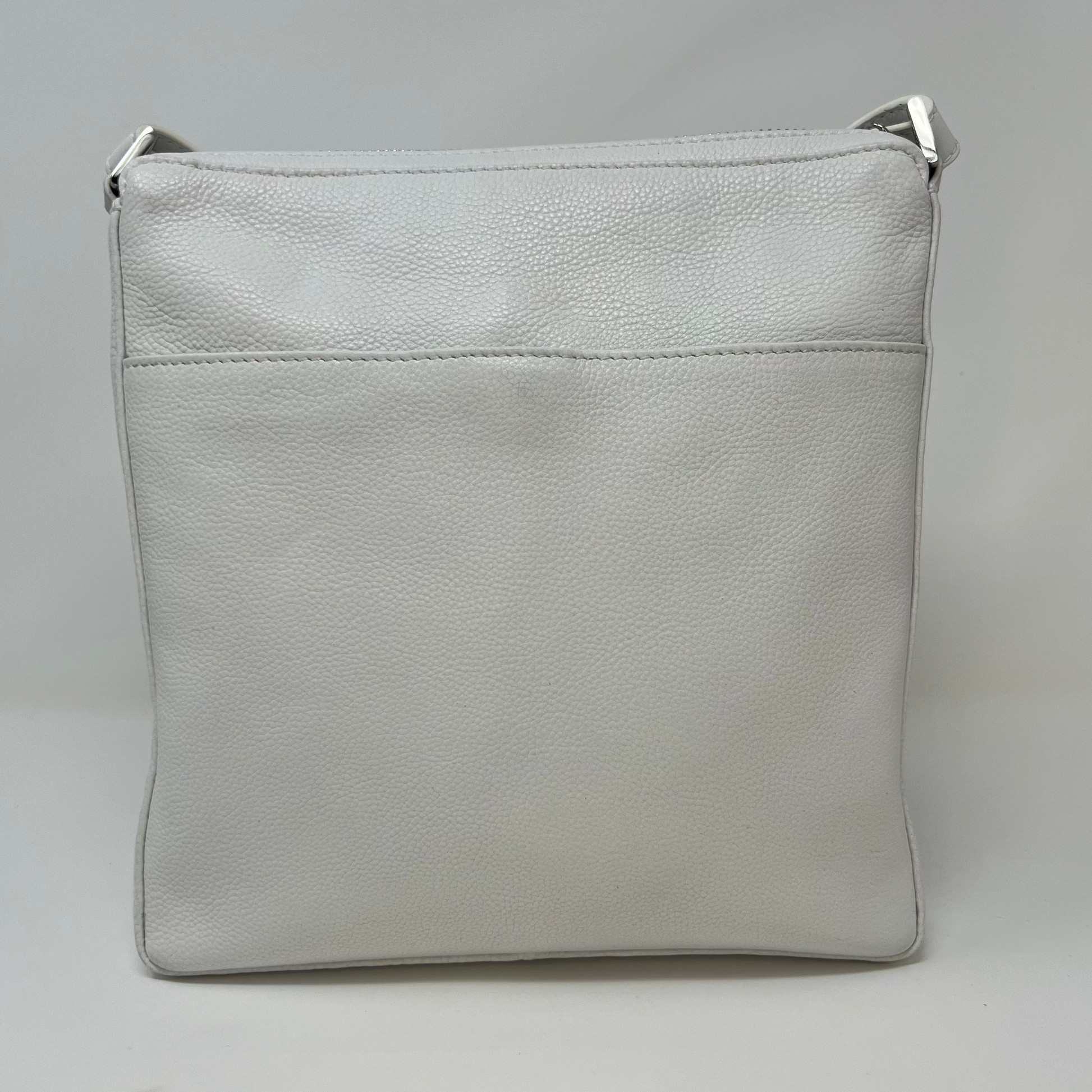 sac_bandoulière_cuir_véritable_blanc_sacoche_Gisèle_de_Annick_Levesque