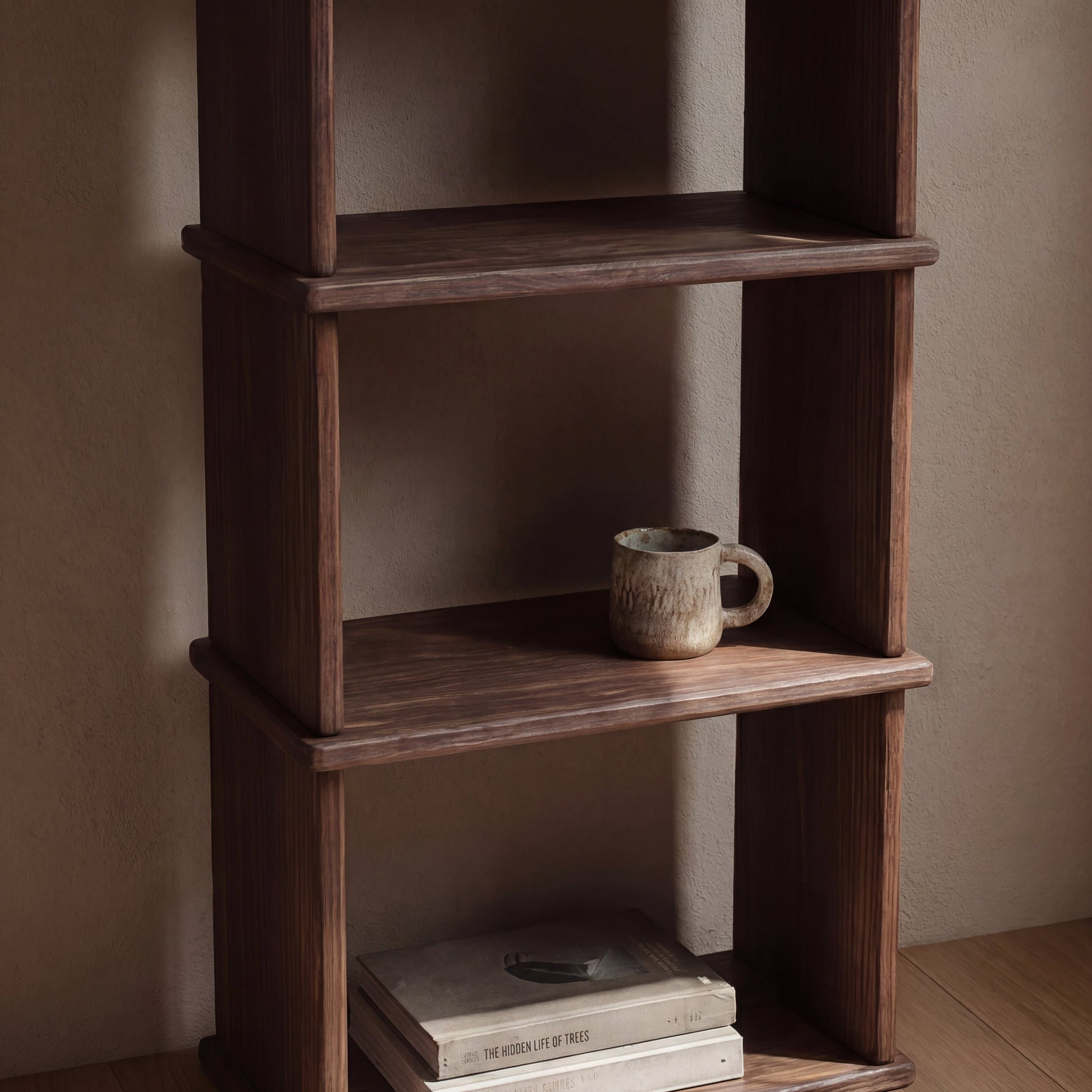 Petite étagère en noyer