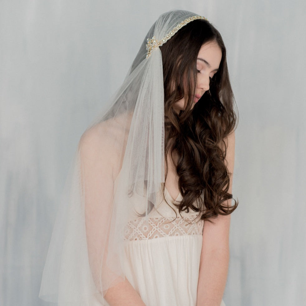 SUSSANAH Lace Beaded Juliet Veil