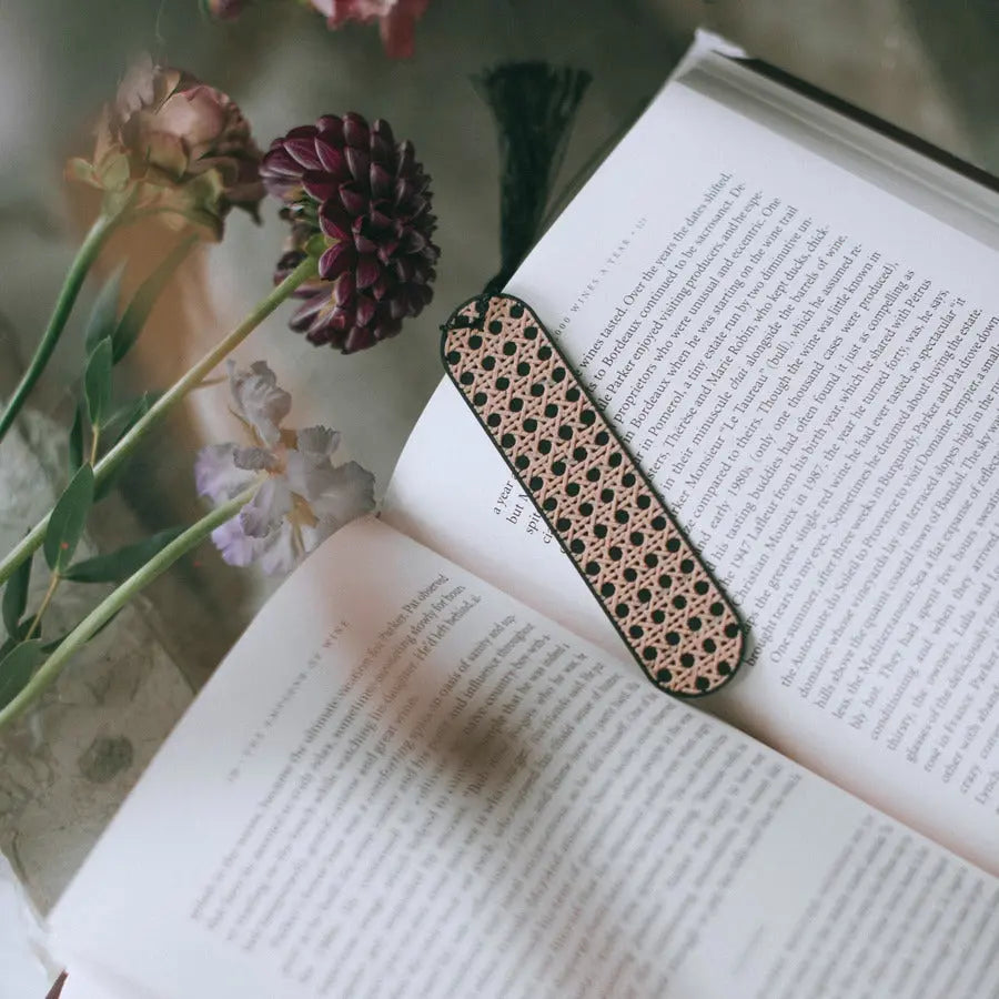 COZI Rattan Bookmark