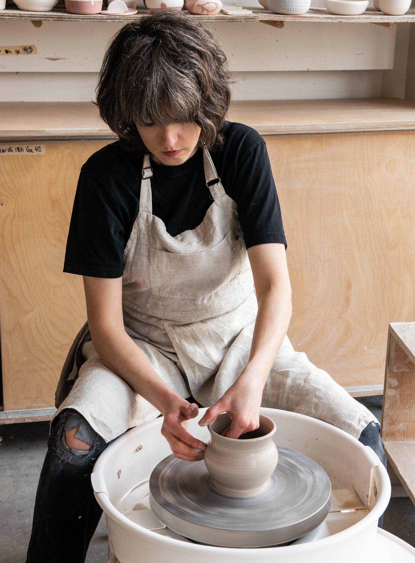 Split leg Potter's apron