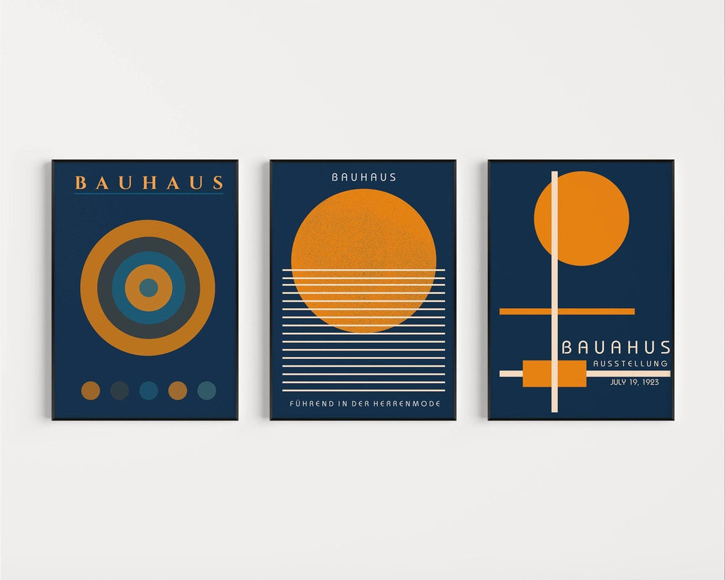 TRIO D'AFFICHAGE Bauhaus Bleu marine Orange | Art moderne du milieu du siècle disponible encadré ou non