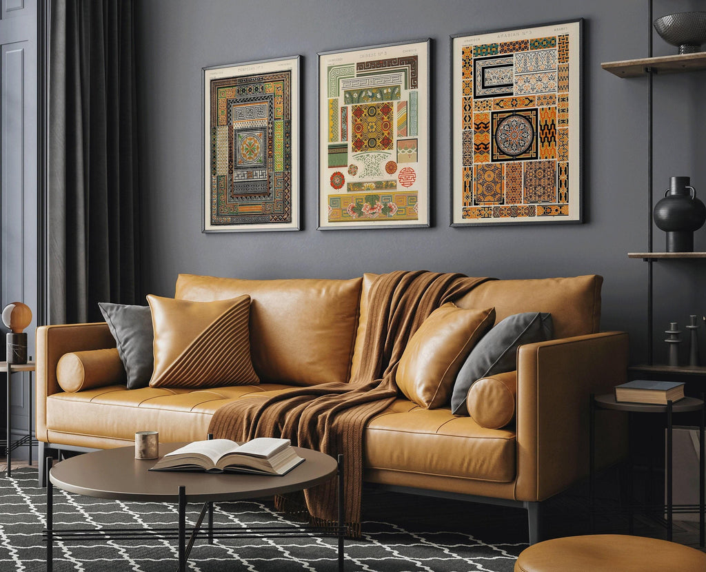 TRIO DE TABLEAUX Owen Jones | Motifs vintage pompéiens, arabes et chinois disponibles encadrés