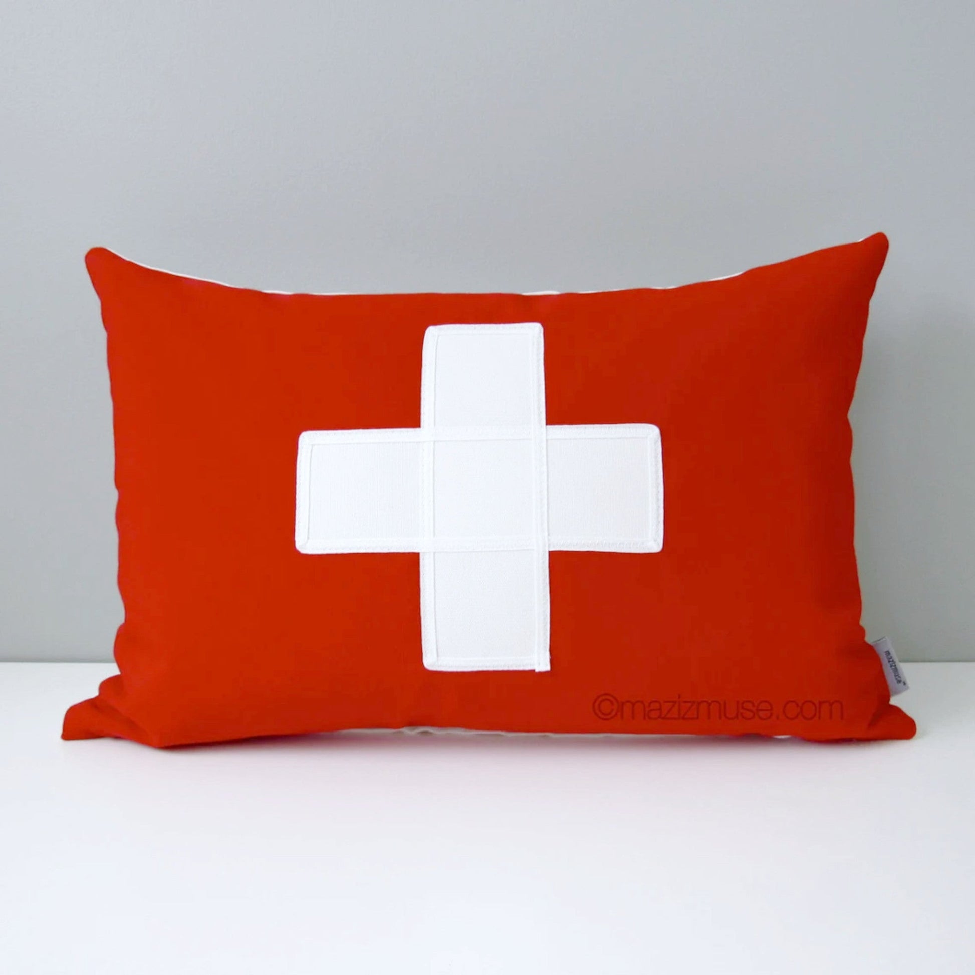 Housse de coussin drapeau suisse, décoration d'extérieur Sunbrella® 
